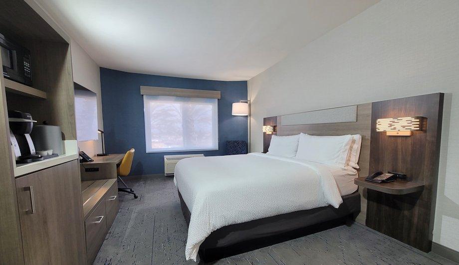 San Diego Hotel Saves 40% With Anacove Thermostats