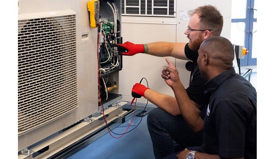 Panasonic Presents Six Expert Talks At Installer Show 2023 At Stand D20: A Must-Attend Event For Plumbers And Heating System Installers